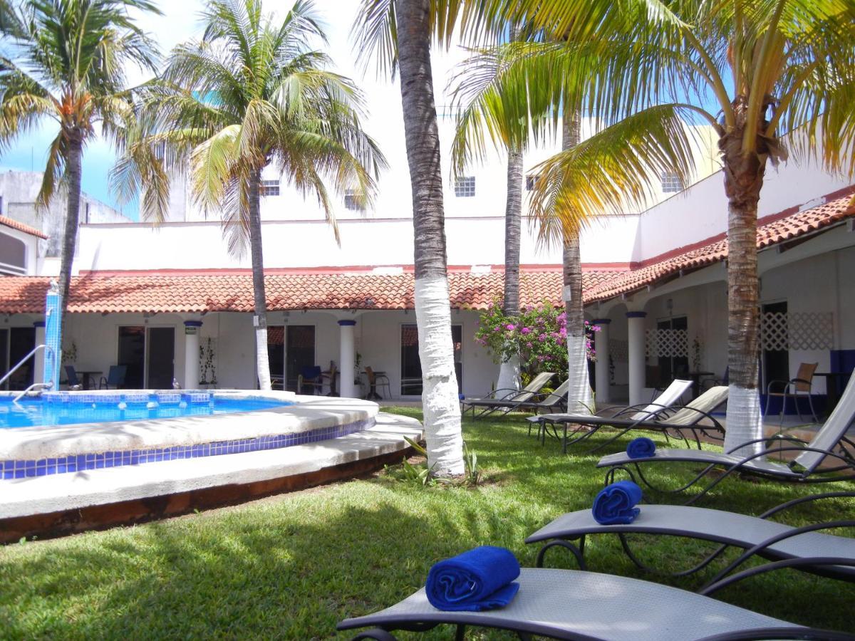 Hotel Plaza Almendros Isla Mujeres Esterno foto