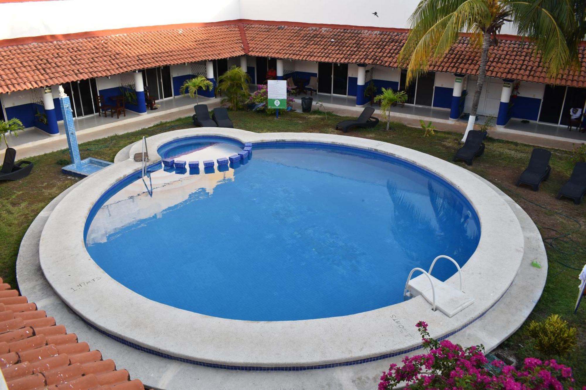 Hotel Plaza Almendros, Isla Mujeres Esterno foto